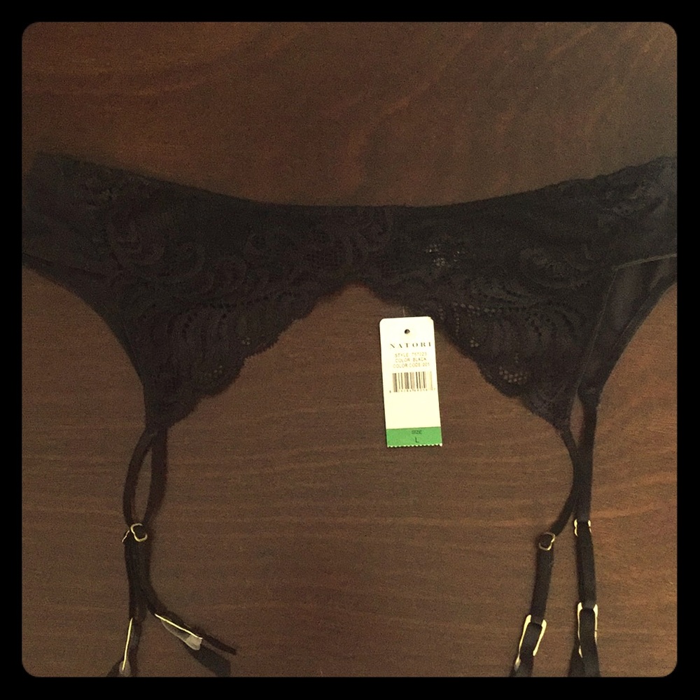 Natori Garter Belt 💜